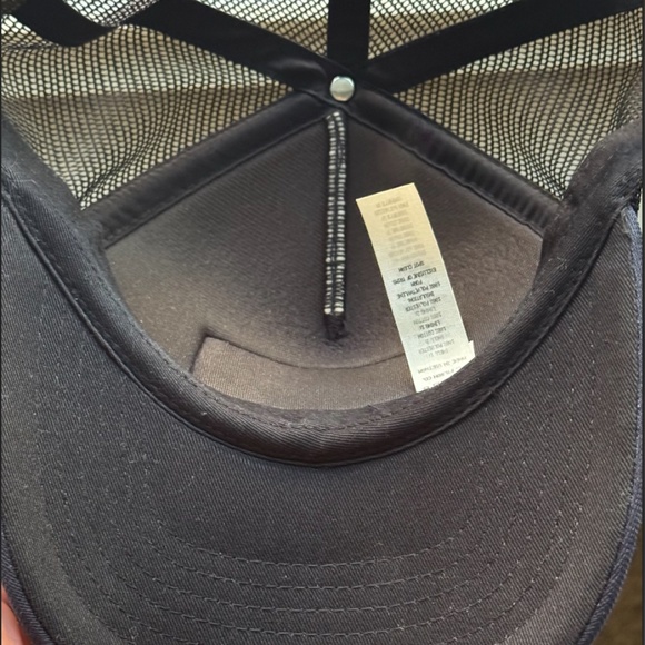 Filson Trucker Hat Navy - Picture 4 of 5